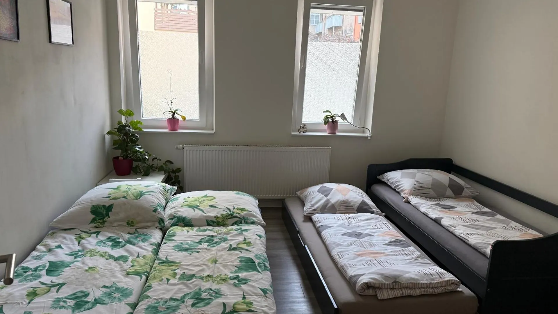 Zentral Gelegene Wohnung contacts